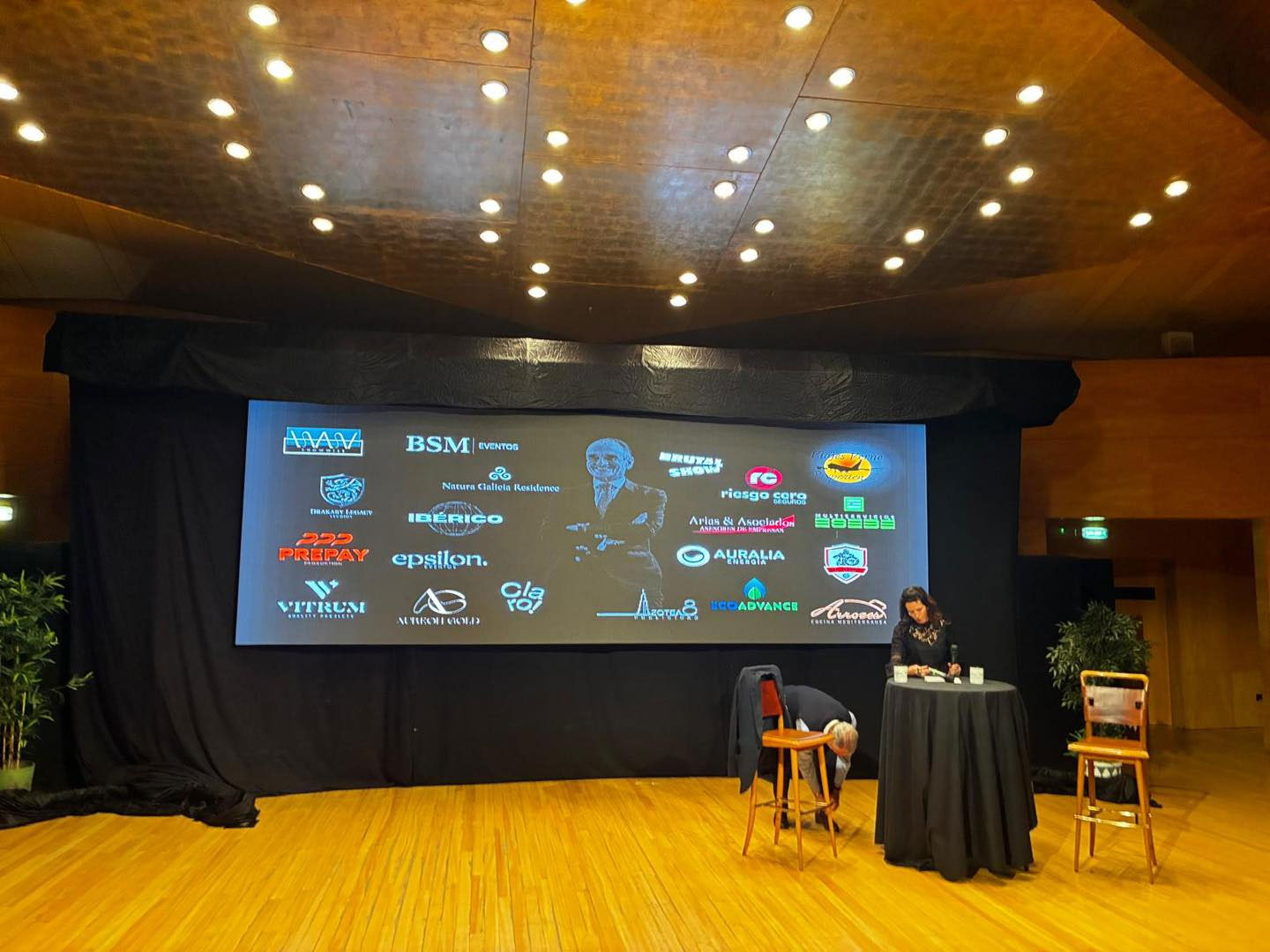 Mario Conde en Zaragoza: conferencia “El Legado” y networking empresarial